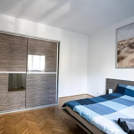 Cismigiu Garden Apartment Bucharest